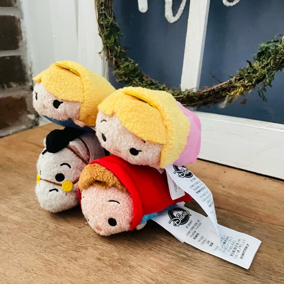 Disney | Toys | Disney Tsum Tsum Sleeping Beauty Collection Aurora ...